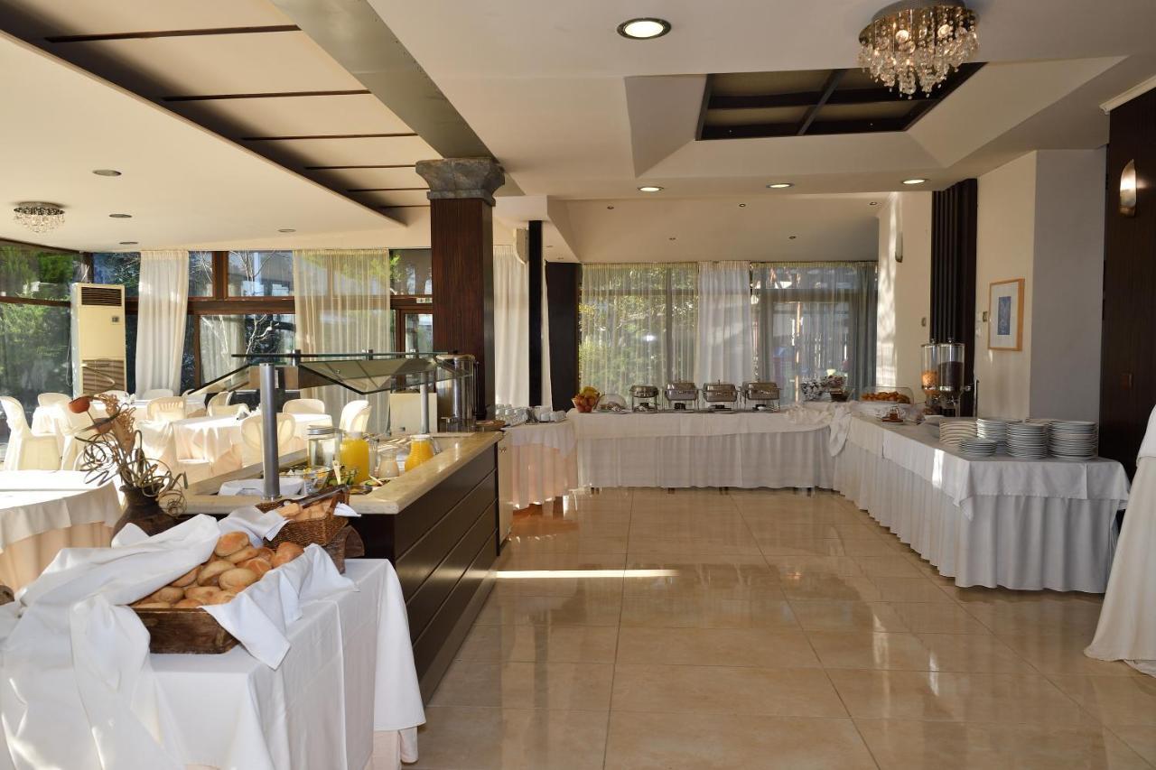 Four Seasons Hotel Trilofo  Ngoại thất bức ảnh
