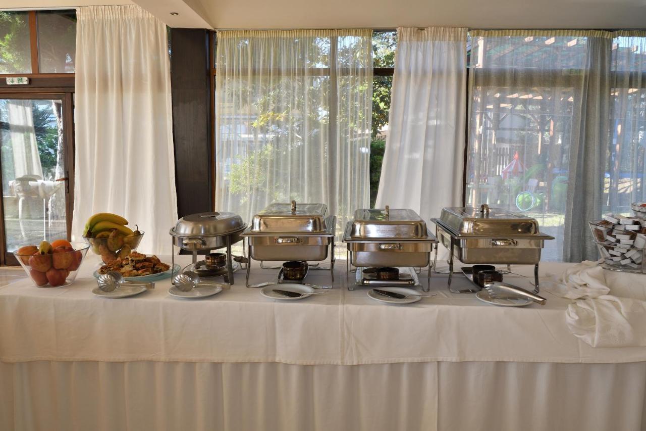 Four Seasons Hotel Trilofo  Ngoại thất bức ảnh